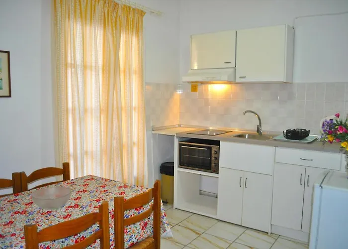 Holiday Apartments Maria With Pool - Agios Gordios Beach